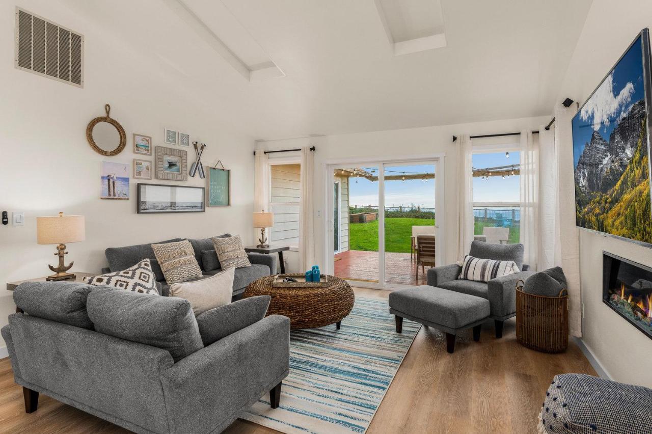 Ferienhaus @ Marbella Lane - Wave House, Your Oceanfront Retreat! Oak Harbor