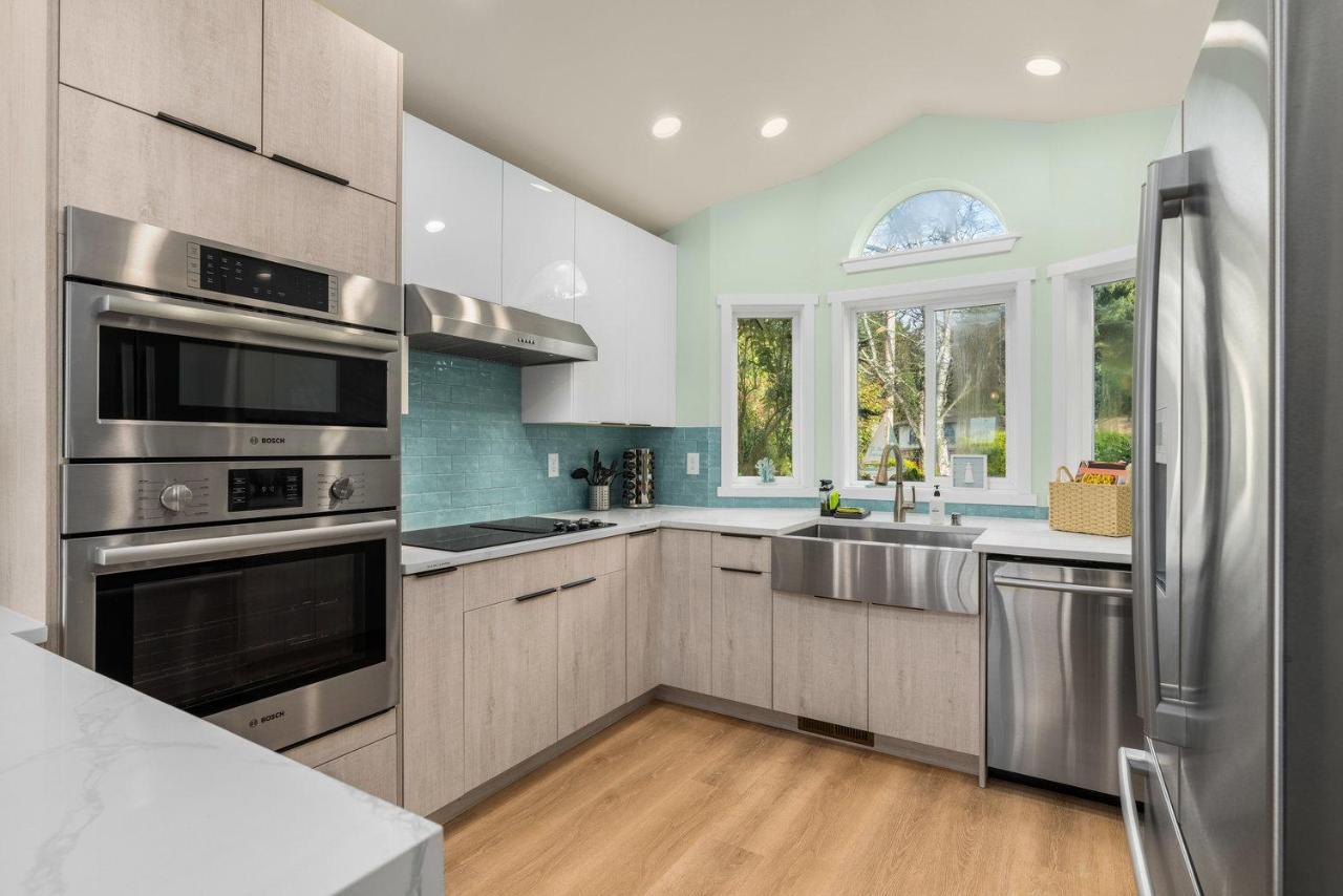 Ferienhaus @ Marbella Lane - Wave House, Your Oceanfront Retreat! Oak Harbor