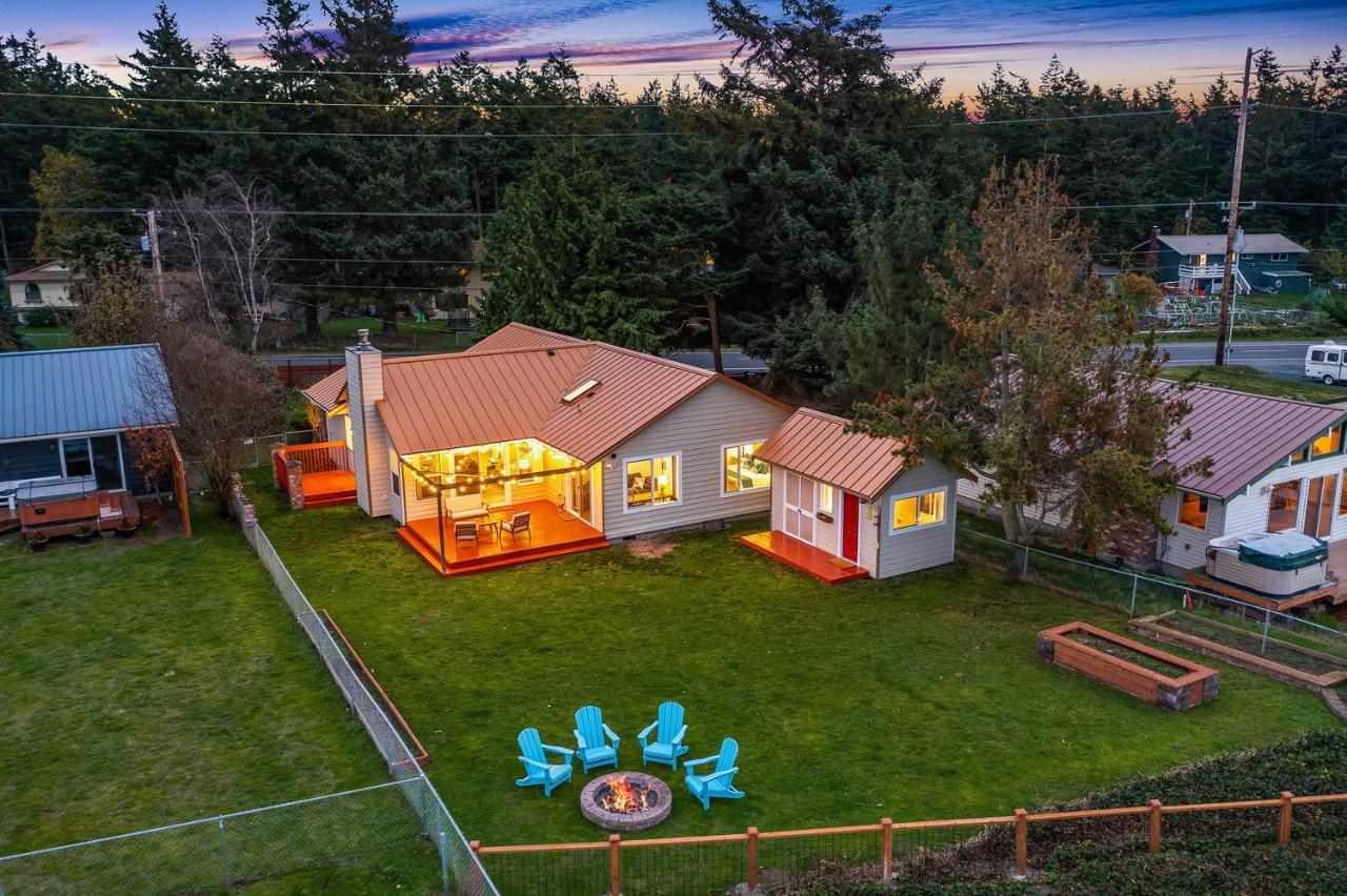 @ Marbella Lane - Wave House, Your Oceanfront Retreat! Holiday home Oak Harbor